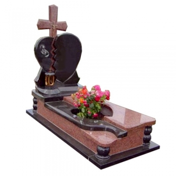 Христианский памятник 15